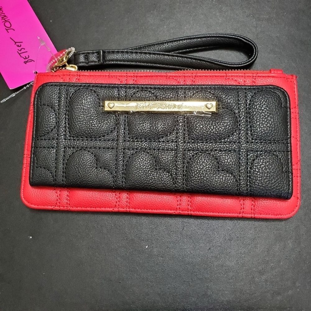 Betsey Johnson red and black wristlet quilted